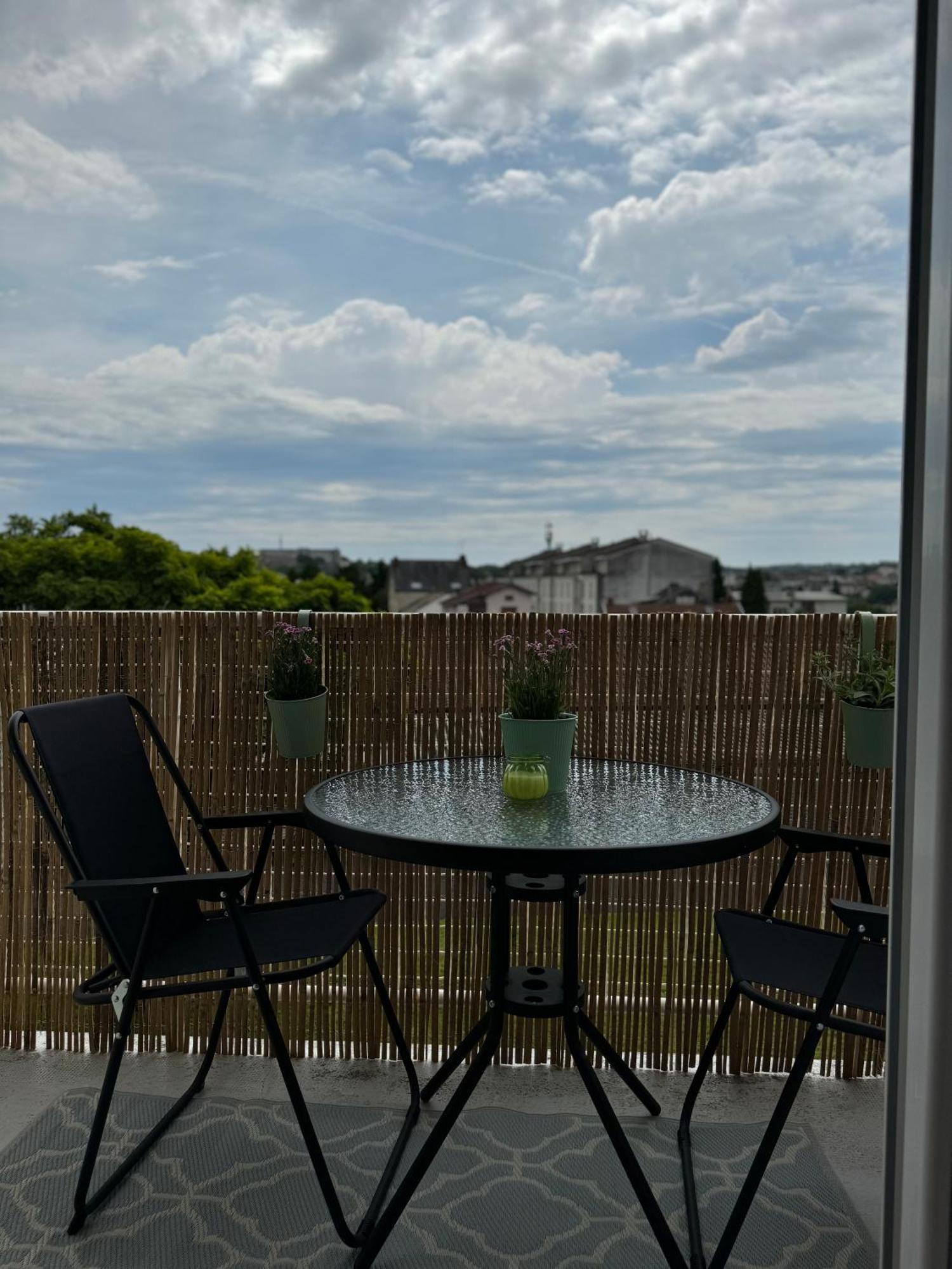 Appartement Chaleureux Et Spacieux T3 Limoges Bagian luar foto